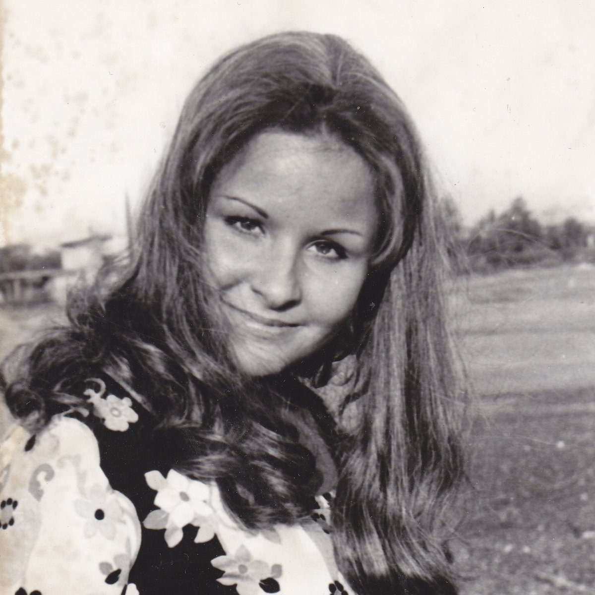 1970 Příčesek a předek hlavy Jitka rovnala klasickou žehličkou