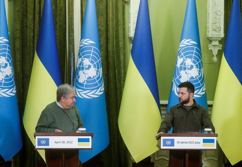Válka na Ukrajině: Tajemník OSN António Guterres s prezidentem Volodomyrem Zelenským (28.4.2022)