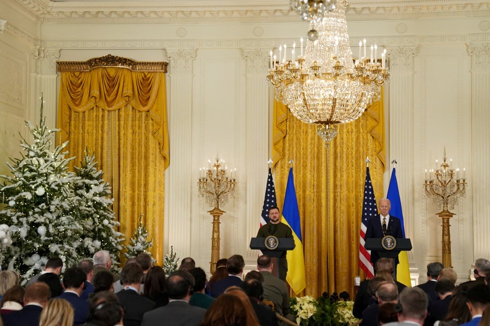 Tisková konference prezidentů Bidena a Zelenského ve Washingtonu