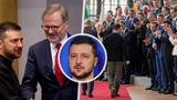 Top momenty Zelenského tour v Evropě: Tleskající špičky EU, slzy v Bruselu i česká účast