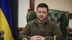 Zmrazte účty ruských oligarchů, rozpoutali válku, vyzval Zelenskyj Švýcary