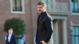 Zelenskyj telefonoval s Trumpem, dohodli se na spolupráci při ochraně nebe Ukrajiny Zelenskyj telefonoval s Trumpem, dohodli se na spolupráci při ochraně nebe Ukrajiny
