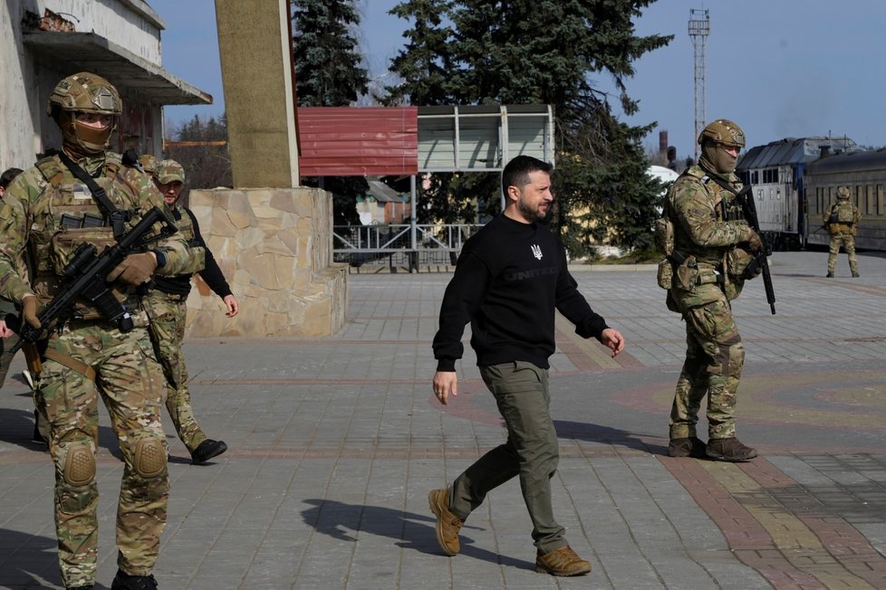 Válka na Ukrajině: Prezident Volodomyr Zelenskyj v Záporožské oblasti