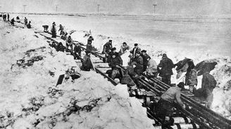 Stalinova železnice smrti: Chátrající trať, kde při stavbě zemřely tisíce lidí