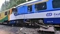 U Perninku na Karlovarsku se 7. července 2020 čelně srazily dva osobní vlaky U Perninku na Karlovarsku se 7. července 2020 čelně srazily dva osobní vlaky