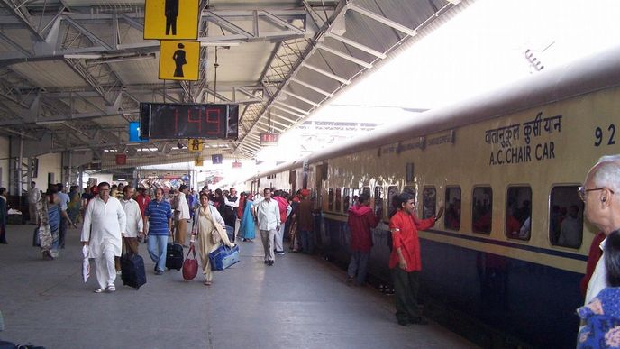 železniční stanice Bhopal Habibganj v Indii
