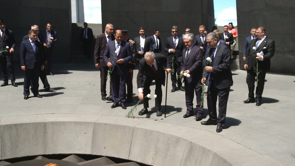 Prezident Zeman udělal velký diplomatický krok. Označil masakr 1,5 milionu Arménů na začátku 20. století za genocidu.