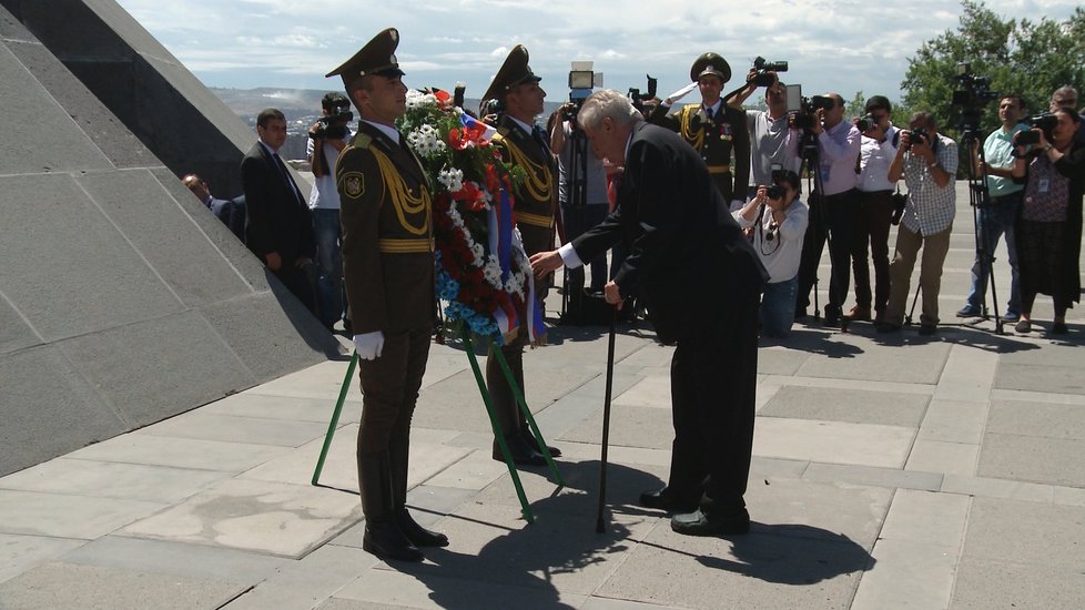 Prezident Zeman udělal velký diplomatický krok. Označil masakr 1,5 Arménů na začátku 20. století za genocidu.