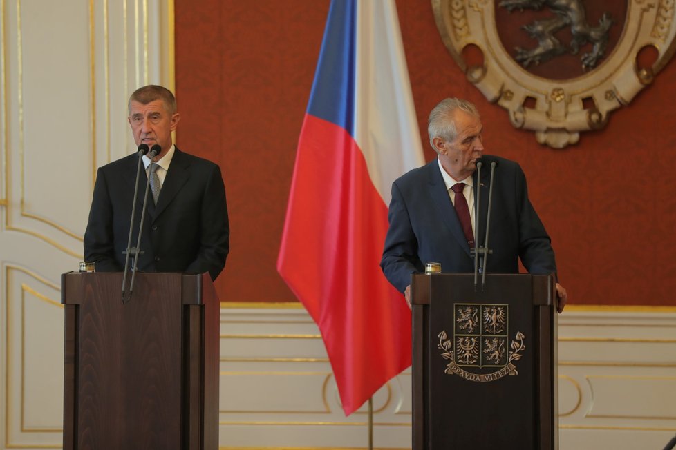 Prezident Miloš Zeman jmenoval Andreje Babiše (ANO) podruhé premiérem (6. 6. 2018)