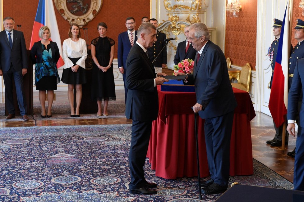Prezident Miloš Zeman jmenoval Andreje Babiše (ANO) podruhé premiérem (6. 6. 2018).