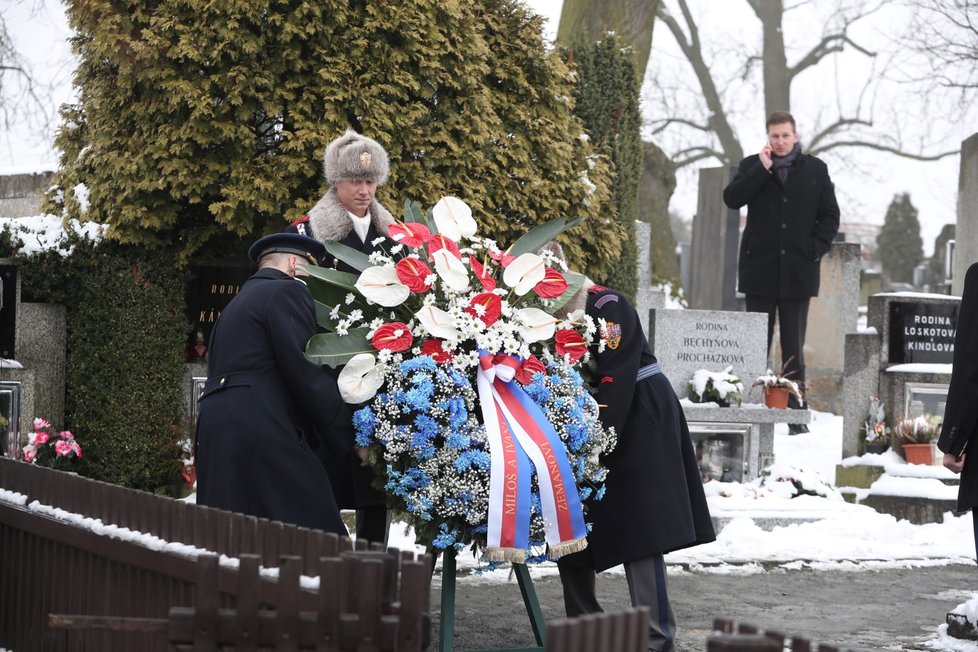 Prezident Zeman položil věnec k Masarykovu hrobu