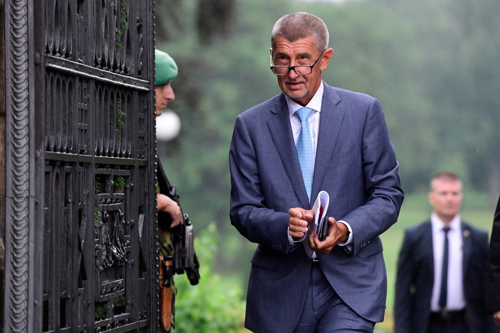 Premiér Andrej Babiš (ANO) po jednání s prezidentem Milošem Zemanem (20. srpna 2019)