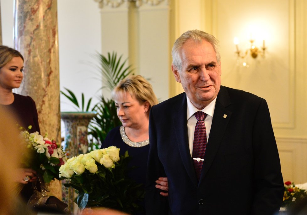 Premiér Andrej Babiš dorazil na tradiční novoroční oběd s prezidentem Milošem Zemanem do Lán