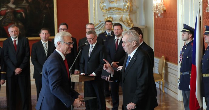 Prezident Miloš Zeman jmenoval vládu Andreje Babiše: Ilja Šmíd, ministr kultury (13. prosince 2017).