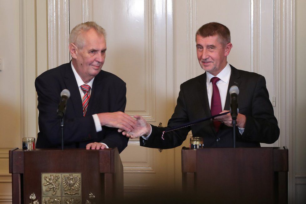 Prezident Miloš Zeman (vlevo) a šéf ANO Andrej Babiš