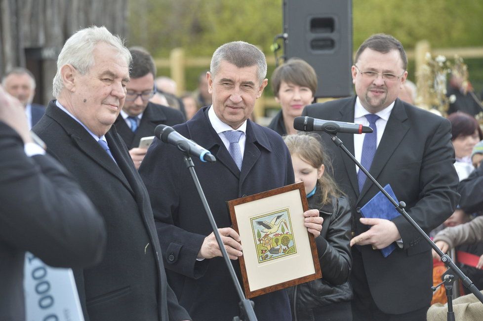 Zeman s Babišem na Čapím hnízdě