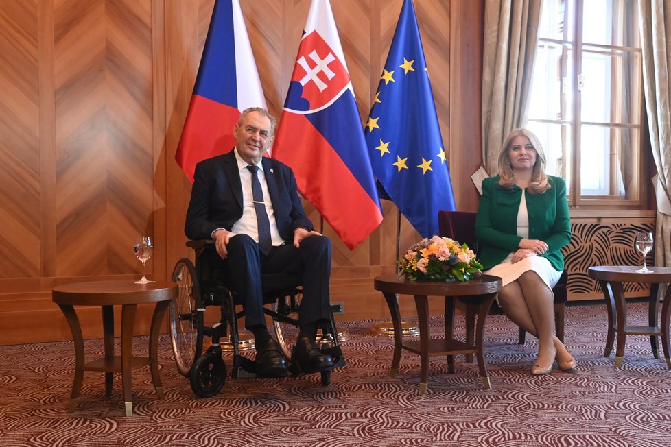 Soukromé setkání prezidentů Miloše Zemana a Zuzany Čaputové v salonu Gerlach Grand hotelu Kempinski. (7. 2. 2023)