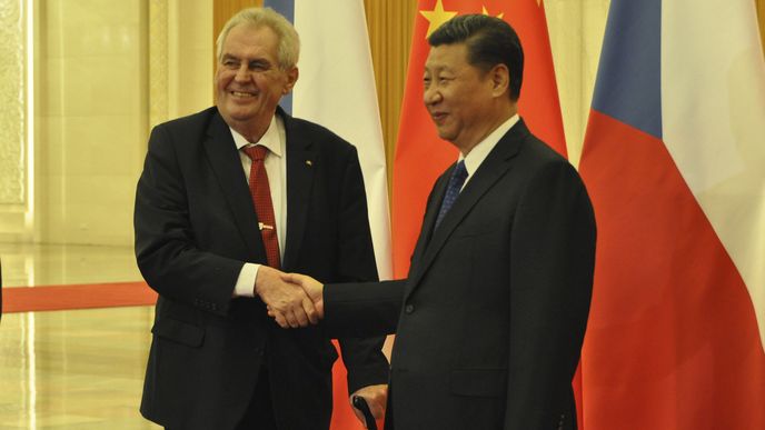 Miloš Zeman se svým čínským protějškem Si Ťin-pchingem - ilustrační snímek.