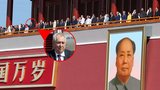 Zeman odmítl kritiku za čínskou parádu. A obdivoval bojové drony