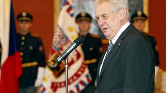 Francouzský a německý prezident odmítli jet na olympiádu do Soči. Co Zeman?