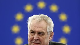 Miloš Zeman si při projevu zahrál i na Pohlreicha - kritizoval tamní steaky.