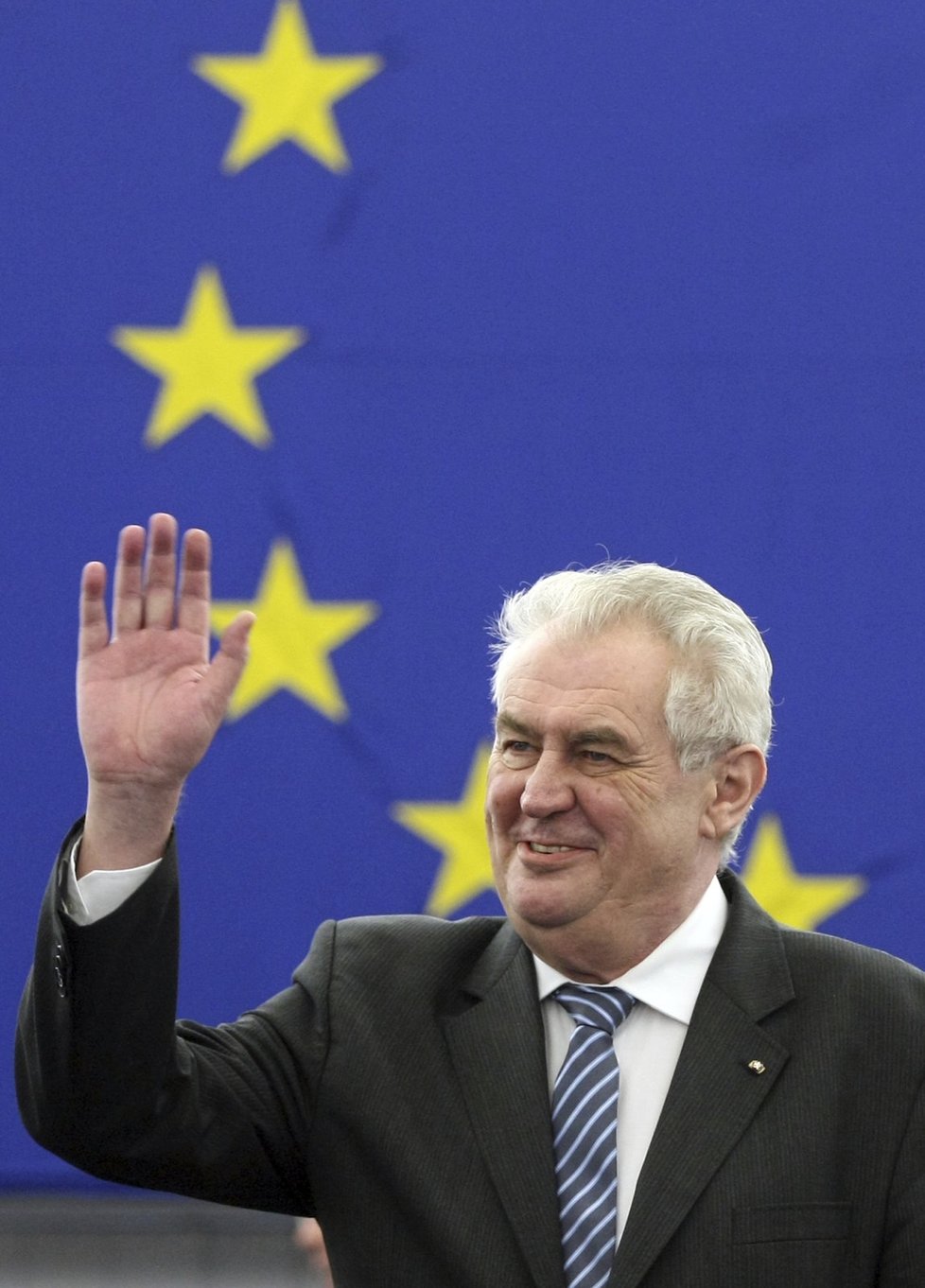 Miloš Zeman kyne pravačkou v Evropském parlamentu.