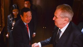 Prezident Miloš Zeman na jednání s šéfem Huawei v Číně (27. 4. 2019)