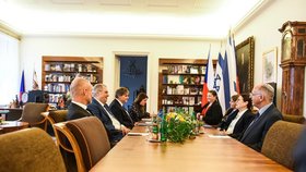 Prezident republiky Miloš Zeman přijal na Pražském hradě předsedkyni Nejvyššího soudu Státu Izrael Ester Hayutovou (14. 9. 2022).