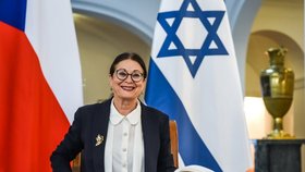 Prezident republiky Miloš Zeman přijal na Pražském hradě předsedkyni Nejvyššího soudu Státu Izrael Ester Hayutovou (14. 9. 2022).
