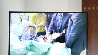 Hrad zveřejnil video s hospitalizovaným prezidentem Milošem Zemanem 