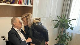 Miloš Zeman se ve své dejvické kanceláři sešel s Alenou Schillerovou (ANO), (13.3.2024).