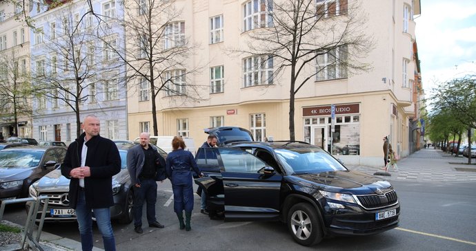 Prezident Miloš Zeman během prvního dne ve své nové kanceláři (19.4.2023)