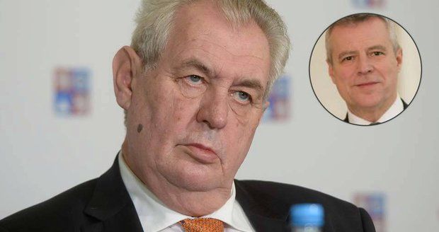 Zeman nás poškozuje v očích NATO. Vláda musí zakročit, tvrdí exvelvyslanec