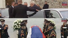 Prezident Zeman přijel pozdě na státní pohřeb na Slovensku.