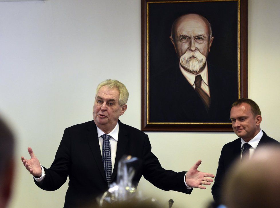 Prezident Miloš Zeman v pondělí při zahájení třídenní cesty po Středočeském kraji