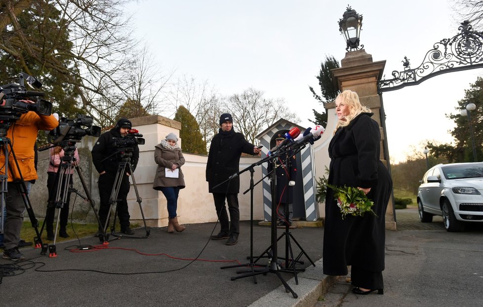 Prezident Miloš Zeman přijal na Hradě kandidátku na ministryni Kláru Dostálovou