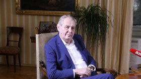 Miloš Zeman v Lánech při vysílání pořadu Blesk Zpráv S prezidentem v Lánech (11. 4. 2021)