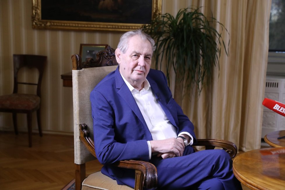 Miloš Zeman v Lánech při vysílání pořadu Blesk Zpráv S prezidentem v Lánech (11. 4. 2021)