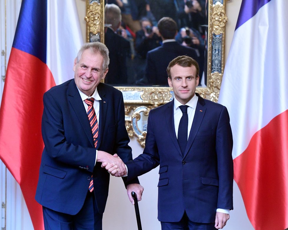 Prezident Miloš Zeman (vlevo) se 26. října 2018 setkal s francouzským prezidentem Emmanuelem Macronem