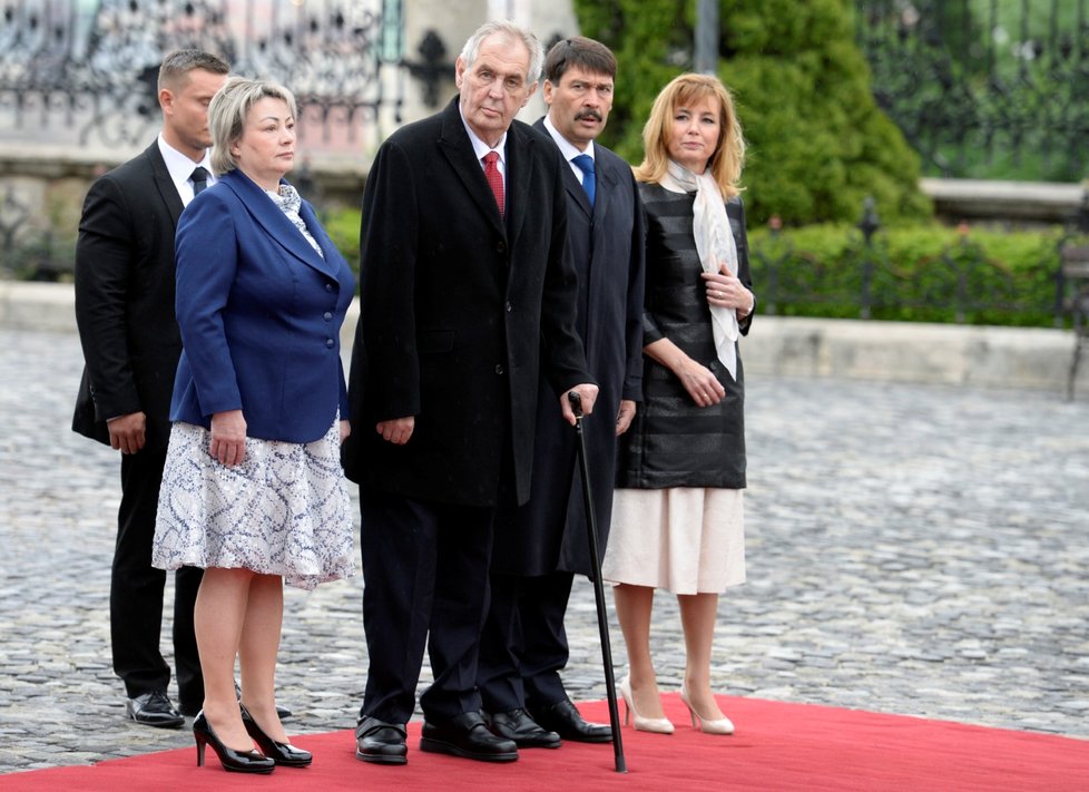 Prezident Miloš Zeman navštívil 15. května 2019 v Budapešti maďarského prezidenta Jánose Ádera.