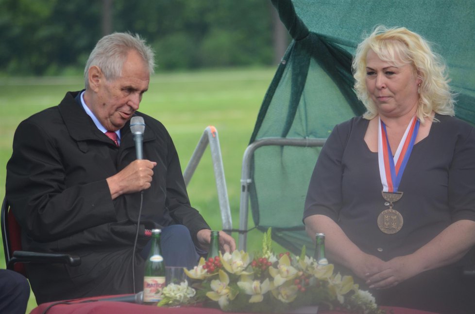 Prezident Miloš Zeman při setkání s obyvateli obce Jakartovice na Opavsku