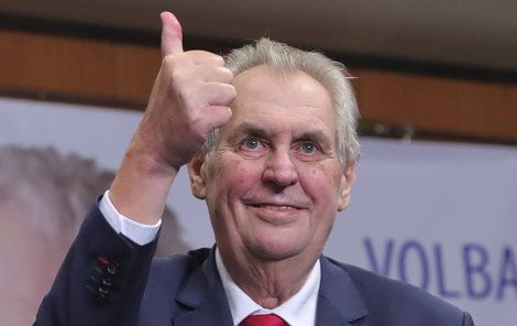 Zeman je staronovým pánem Hradu.