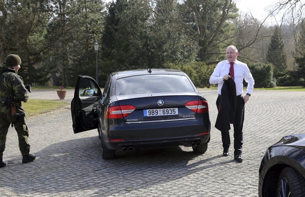 Miloš Zeman během otevírání opraveného skleníku u lánského zámku.