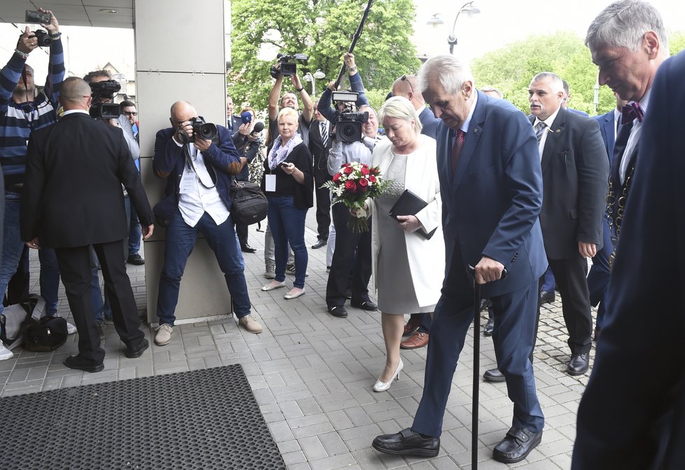 Prezident Miloš Zeman zahájil 15. května 2018 na krajském úřadu v Ostravě třídenní návštěvu Moravskoslezského kraje.