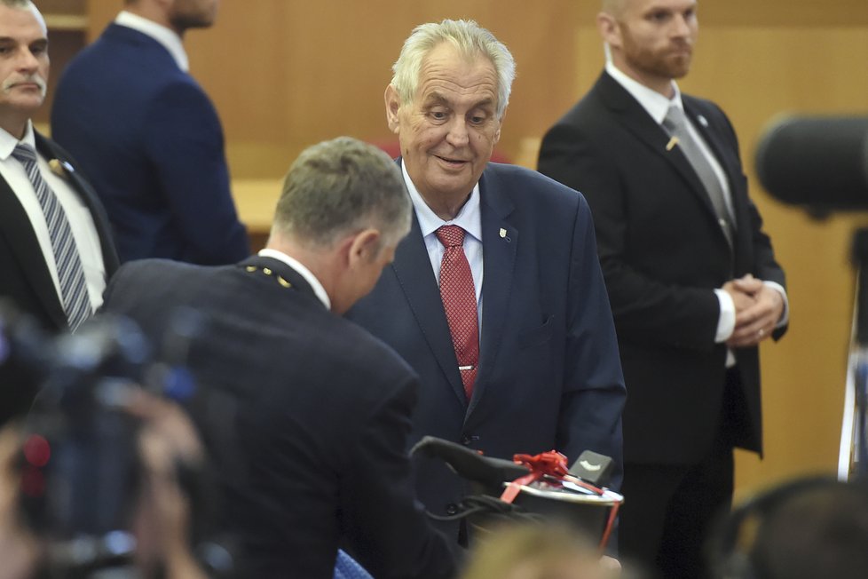 Prezident Miloš Zeman zahájil 15. května 2018 na Krajském úřadu v Ostravě třídenní návštěvu Moravskoslezského kraje.