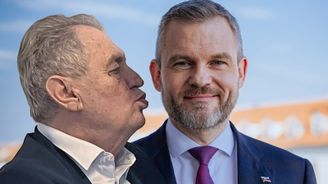 Zeman líbá jako ďábel, teď může dát polibek smrti kandidátovi na slovenského prezidenta Pellegrinimu