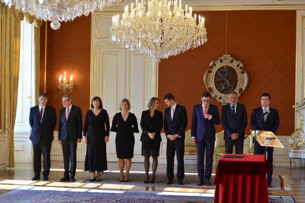 Prezident Miloš Zeman jmenoval Tomáše Petříčka ministrem zahraničí, byl u toho i premiér Andrej Babiš (16. 10. 2018).