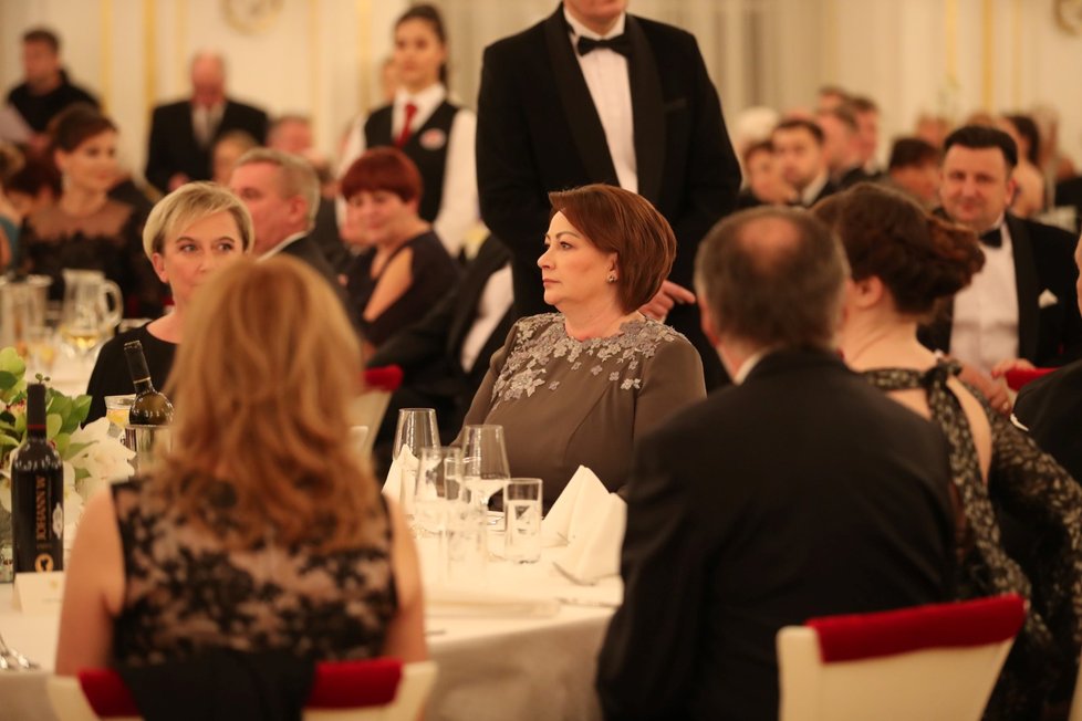 Ivana Zemanová na pátém charitativním plese prezidenta republiky (10. 1. 2020)