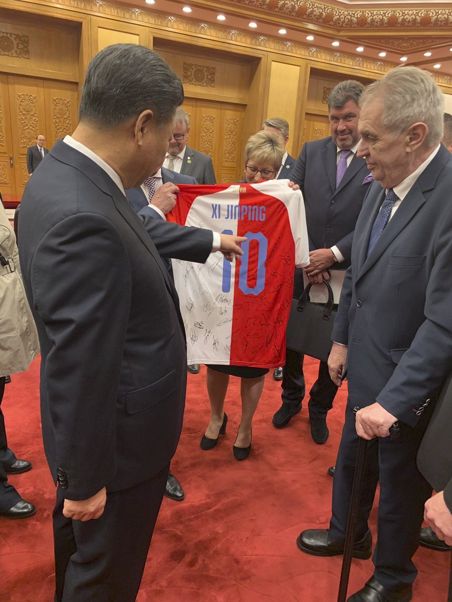 Prezident Miloš Zeman, jeho čínský protějšek Si Ťin-pching, Marta Nováková a Martin Nejedlý (28. 4. 2019)