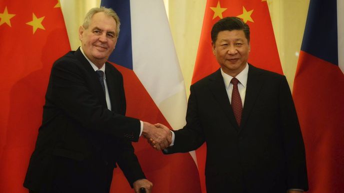 Prezident Miloš Zeman jedna se svým čínským protějškem Si Ťin-pchingem (28. 4. 2019)